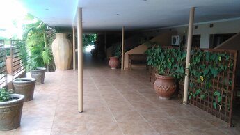 Shamba Lodge