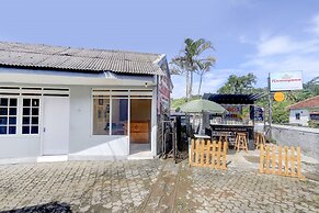 SPOT ON 90156 Hotel Ramayana