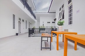 Super OYO Capital O 90342 Kemang Garden