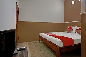 Super OYO 90358 Poris Residence Syariah