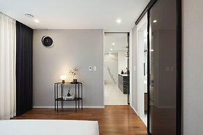 Le collective Gangnam SAC Signity