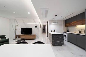 Le collective Gangnam SAC Signity