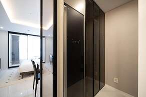 Le collective Gangnam SAC Signity