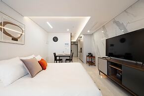 Le collective Gangnam SAC Signity