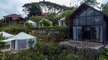 Alam Kita Glamping & Plantation