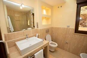 A Ballenera de Caneliñas