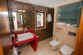 A Ballenera de Caneliñas