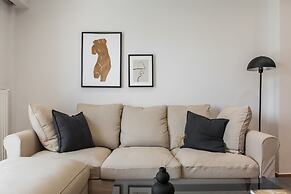 Remarkable 2BR Apartment in Paleo Faliro