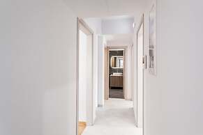 Remarkable 2BR Apartment in Paleo Faliro