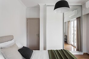 Remarkable 2BR Apartment in Paleo Faliro