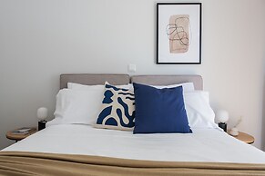 Remarkable 2BR Apartment in Paleo Faliro