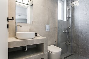 Celestial 3BR Apartment with Balcony