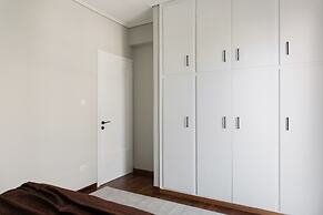 Celestial 3BR Apartment with Balcony