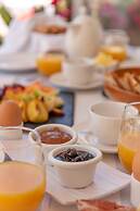 Almiriki Chios Rooms & Apartments