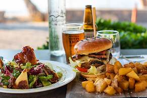 Almiriki Chios Rooms & Apartments