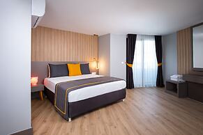 Saint Star Kemer - Adult Only +16