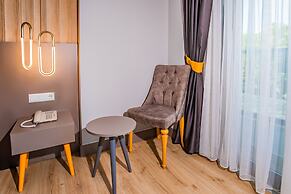 Saint Star Kemer - Adult Only +16