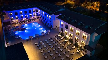 Saint Star Kemer - Adult Only +16