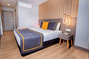 Saint Star Kemer - Adult Only +16