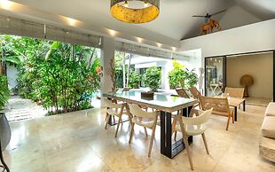 Trendy 3br Private Villa Seminyak