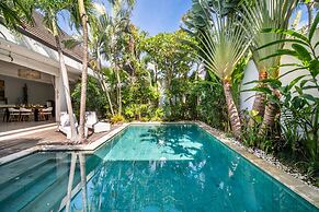 Trendy 3br Private Villa Seminyak