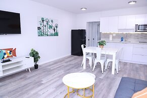 Douglas Rd Apartments