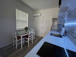 Douglas Rd Apartments