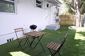 Douglas Rd Apartments