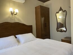 Dionysos 1789 Boutique Hotel