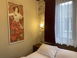 Dionysos 1789 Boutique Hotel
