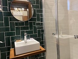 Dionysos 1789 Boutique Hotel