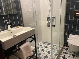 Dionysos 1789 Boutique Hotel