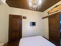 Dionysos 1789 Boutique Hotel