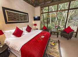 Trogon House and Forest spa