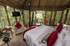 Trogon House and Forest spa