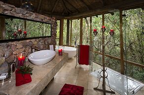 Trogon House and Forest spa