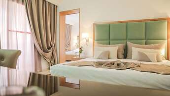 Hotel Marabout - Families and Couples Only