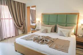 Hotel Marabout - Families and Couples Only