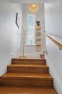 Amazing Home By Beach - Aircon-ed