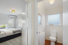 Amazing Home By Beach - Aircon-ed
