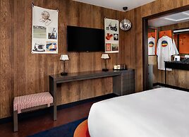 Americana Motor Hotel