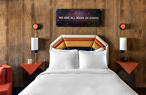 Americana Motor Hotel