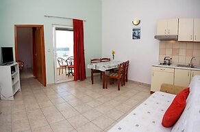 Apartments & Rooms Villa Petra