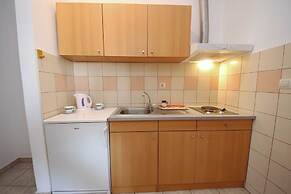 Apartments & Rooms Villa Petra