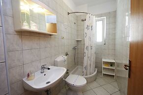 Apartments & Rooms Villa Petra