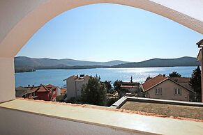 Apartments & Rooms Villa Petra