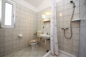 Apartments & Rooms Villa Petra