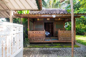 Kubu Kirana by Supala