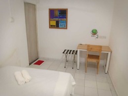 Natol Homestay - Hong Kong Rock Road