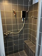 Natol Homestay - Hong Kong Rock Road